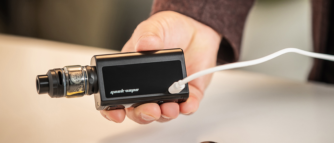 Geekvape Obelisk 120 FC Thiết kế mạnh mẽ sang trọng